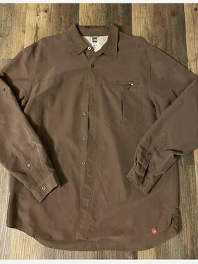 The North Face Brown Performance Button Down Shirt Size Large